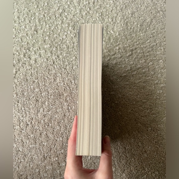 Six of Crows book by Leigh B Ardugo LIKE NEW CONDITION - Picture 4 of 4